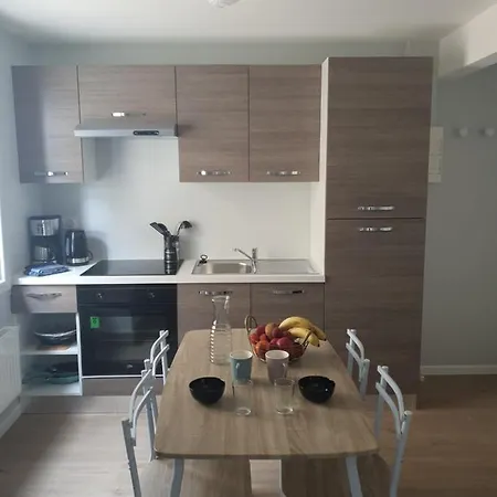 Les 5 Escales Appartement Cosy Apartman *